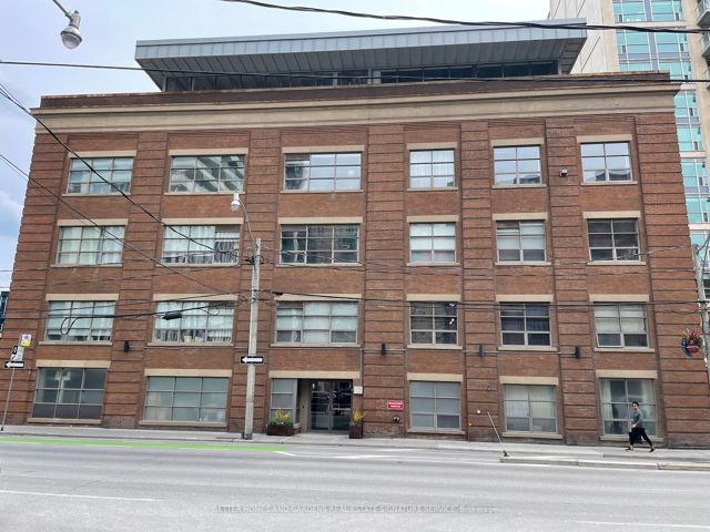 302 - 383 Adelaide St E