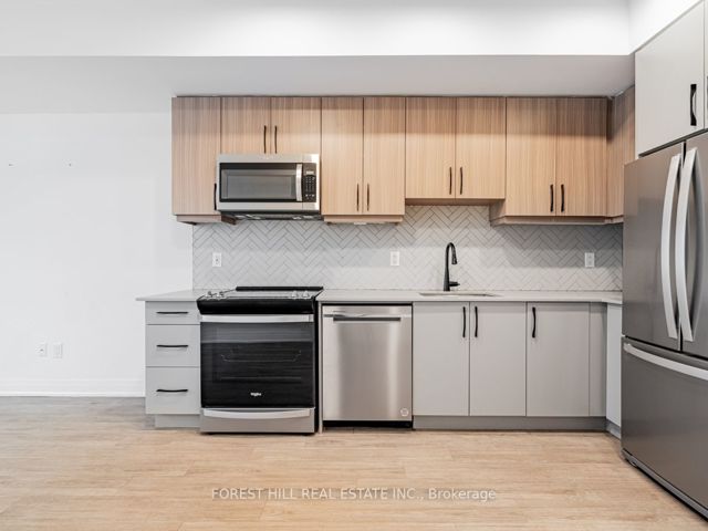 17 - 15 Brenthall Ave