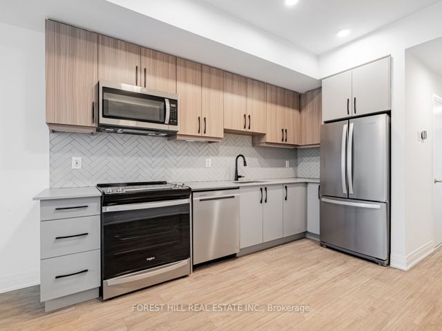 17 - 15 Brenthall Ave
