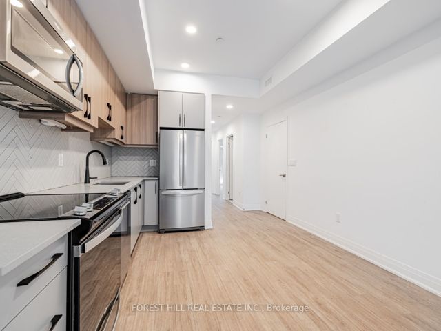 17 - 15 Brenthall Ave