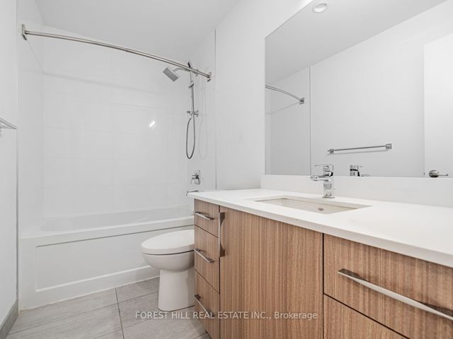 17 - 15 Brenthall Ave