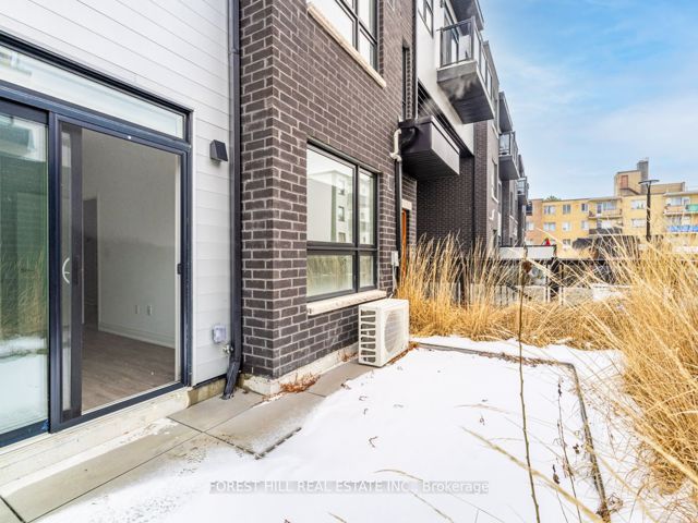 17 - 15 Brenthall Ave