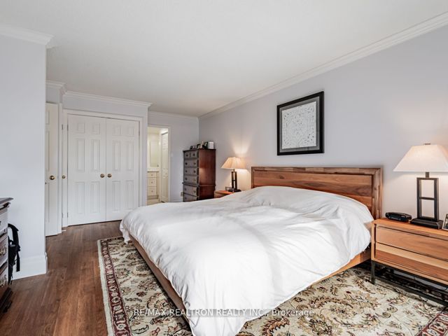 613 - 55 Lombard St