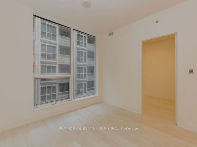 701 - 15 Mercer St