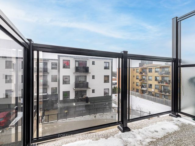 19 - 15 Brenthall Ave