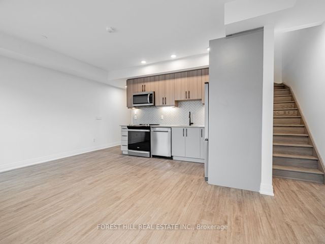 19 - 15 Brenthall Ave