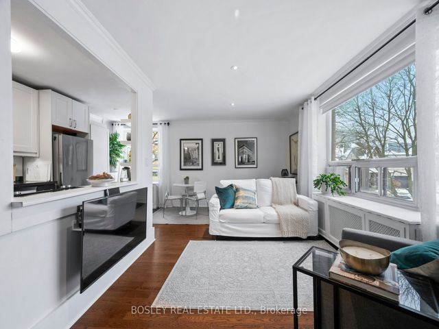 206 - 2550 Bathurst St