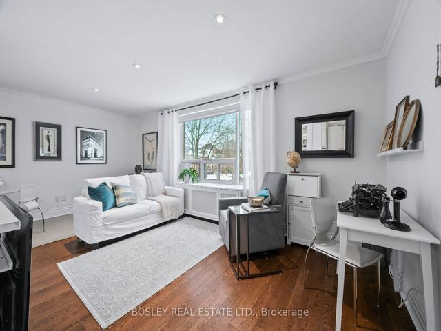 206 - 2550 Bathurst St