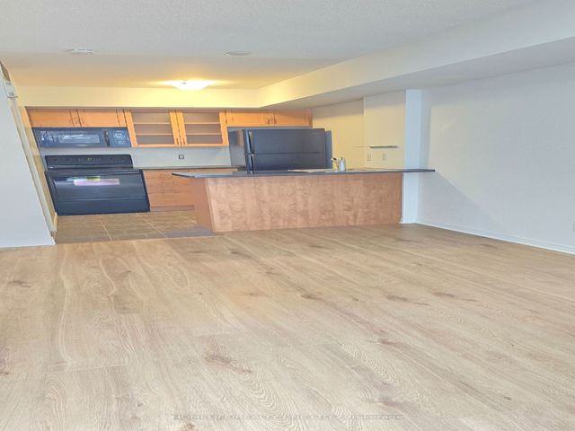 1212 - 21 Pirandello St E
