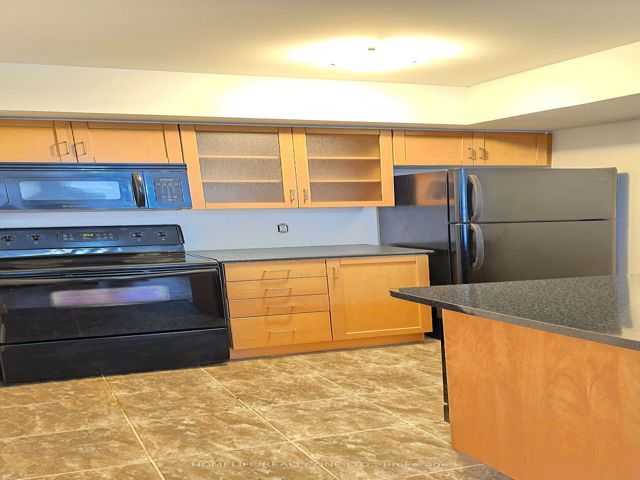 1212 - 21 Pirandello St E