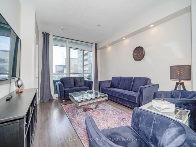 4302 - 55 Bremner Blvd