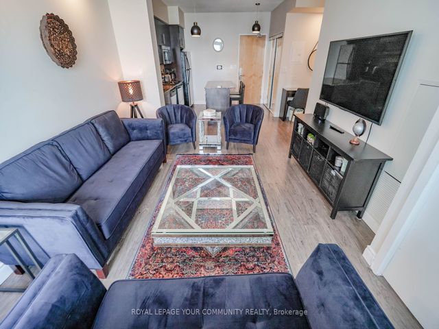 4302 - 55 Bremner Blvd
