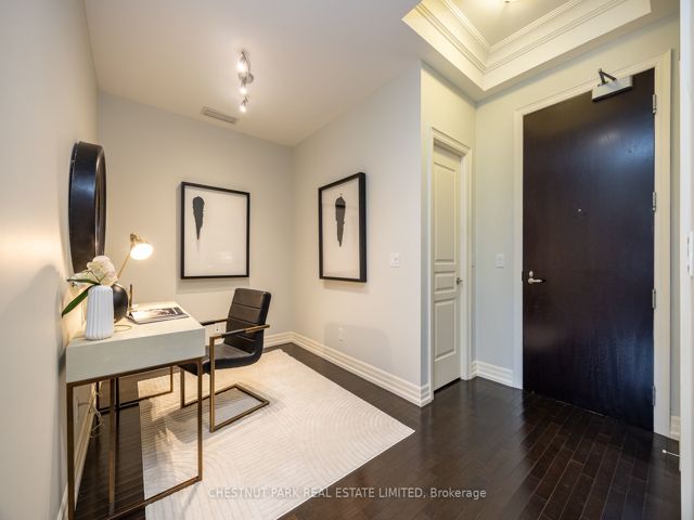207 - 20 Burkebrook Pl