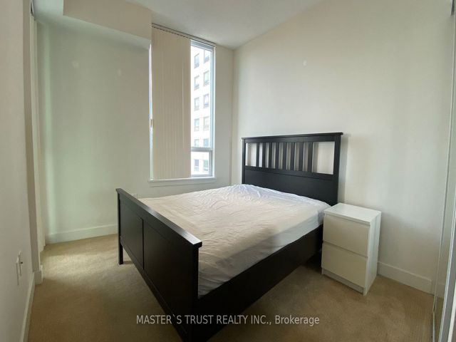 304 - 5740 Yonge St