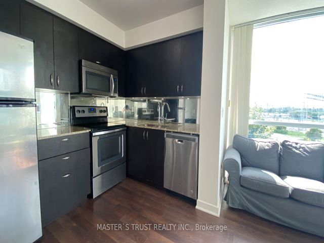 304 - 5740 Yonge St