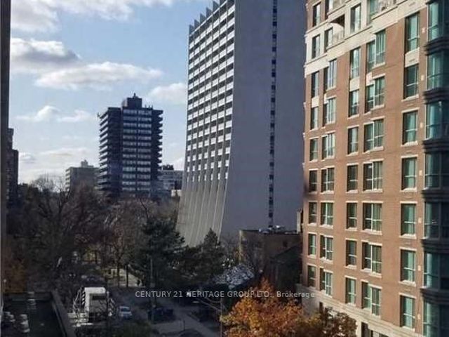 411 - 188 Cumberland St