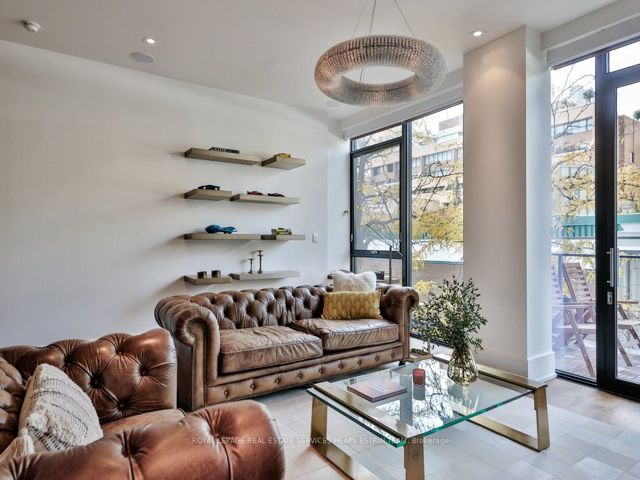 3D - 36 Hazelton Ave