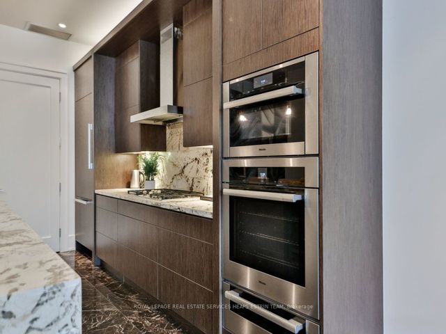 3D - 36 Hazelton Ave