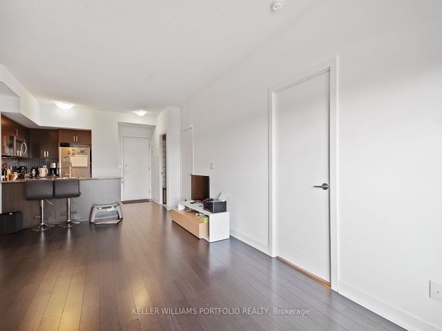 304 - 1603 Eglinton Ave W
