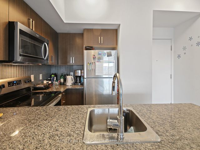 304 - 1603 Eglinton Ave W
