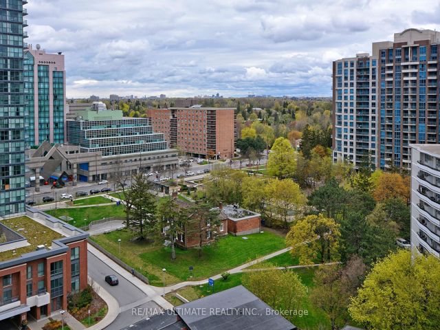 401 - 5180 Yonge St