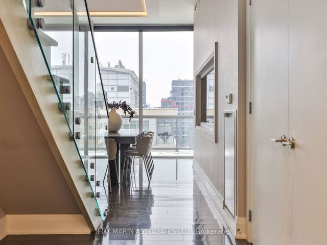 PH-02 - 478 King St W