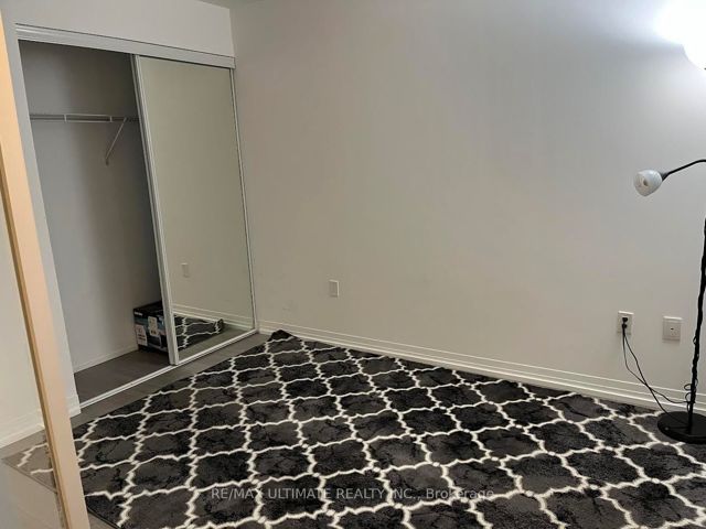 420 - 251 Jarvis St