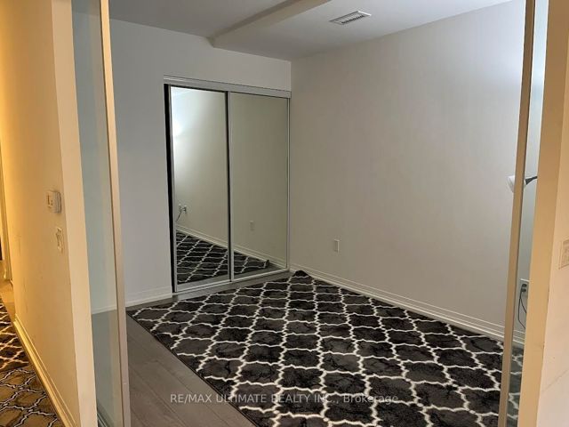 420 - 251 Jarvis St