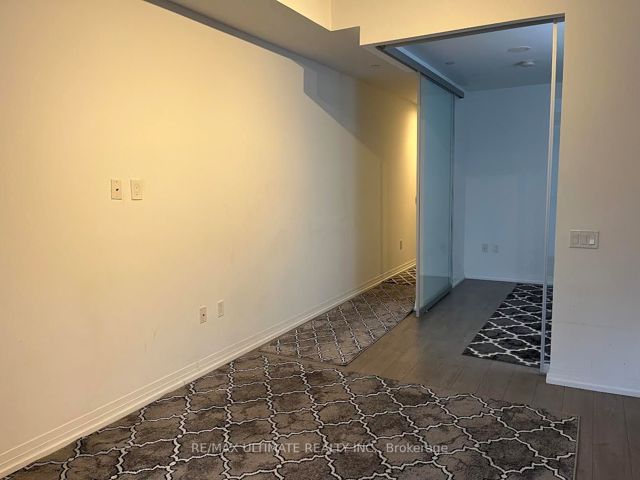 420 - 251 Jarvis St
