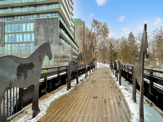 1008 - 35 Merton St