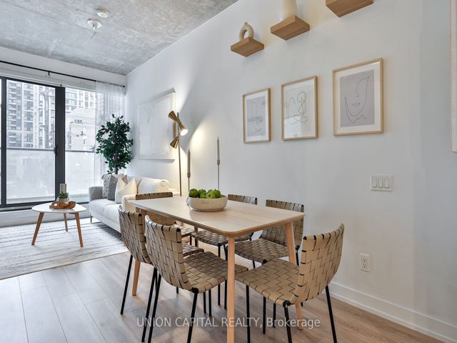 203 - 161 Roehampton Ave N