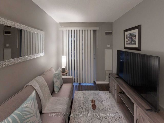 629 - 250 Wellington St W