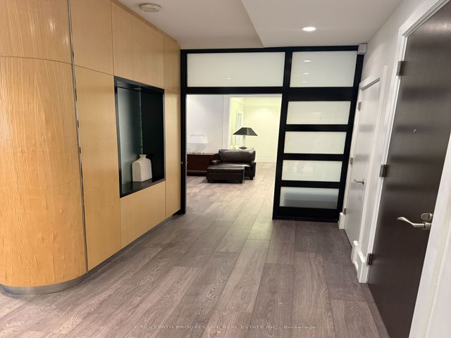 1102 - 77 Charles St W