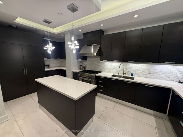 1102 - 77 Charles St W