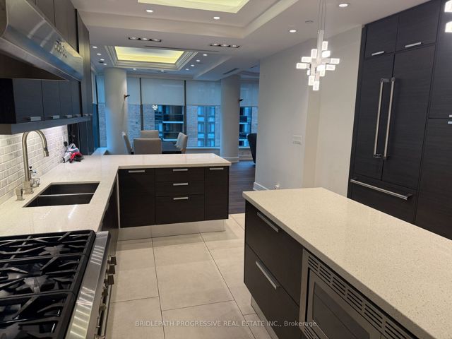 1102 - 77 Charles St W