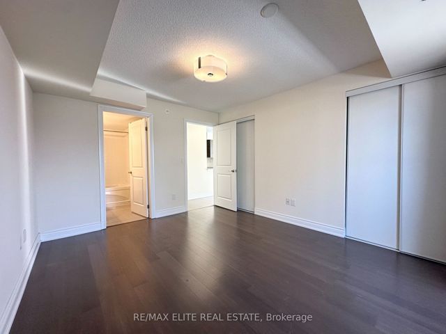 313 - 760 Sheppard Ave W