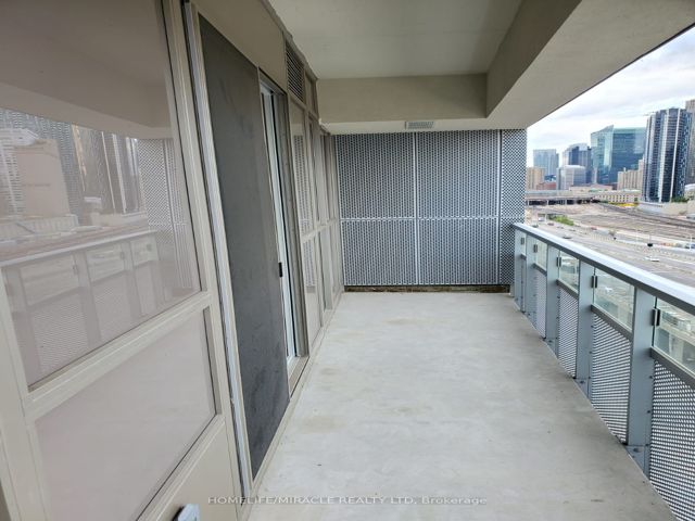 1012 - 15 Lower Jarvis St