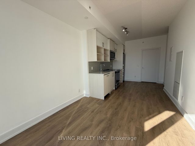 1512 - 128 Fairview Mall Dr