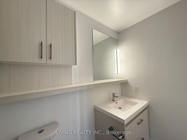 1512 - 128 Fairview Mall Dr