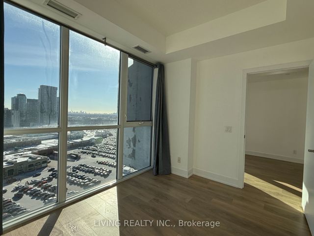 1512 - 128 Fairview Mall Dr