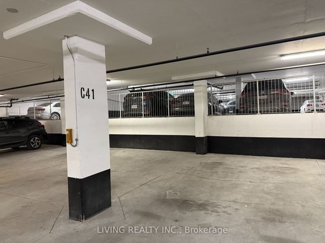 1512 - 128 Fairview Mall Dr