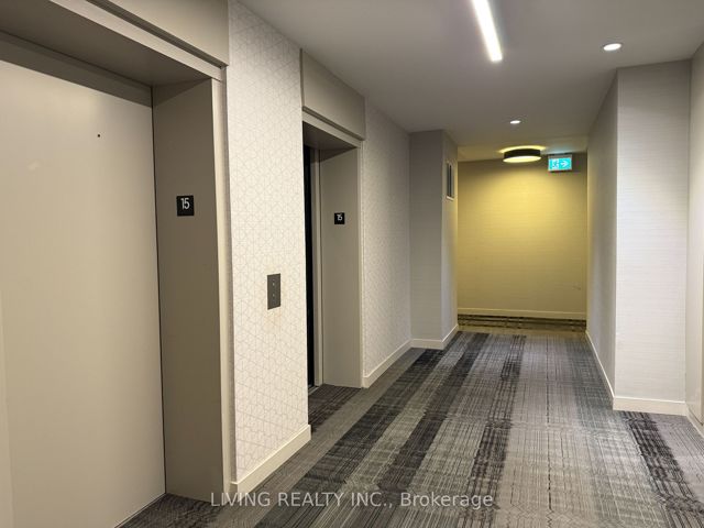 1512 - 128 Fairview Mall Dr