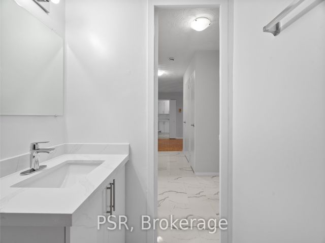 317 - 105 Rowena Dr
