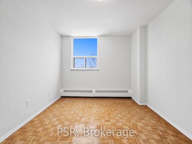 317 - 105 Rowena Dr