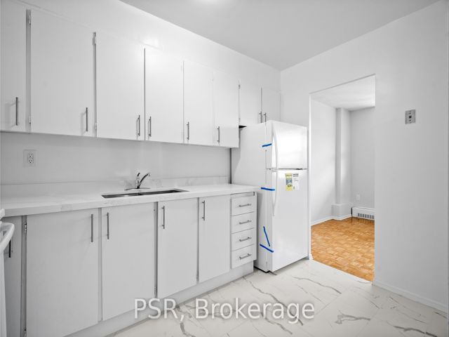 317 - 105 Rowena Dr