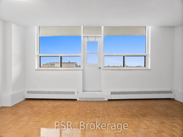 1222 - 105 Rowena Dr