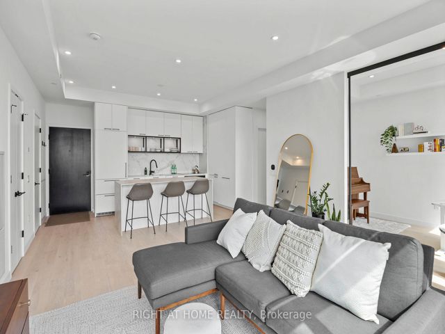 1313 - 505 Richmond St W