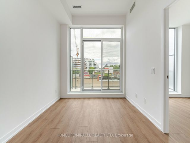 317 - 500 Dupont St