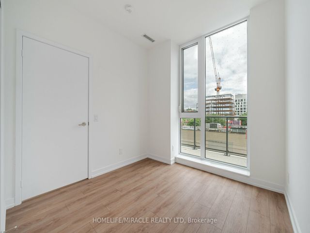 317 - 500 Dupont St