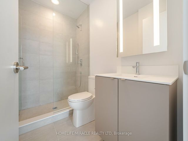 317 - 500 Dupont St